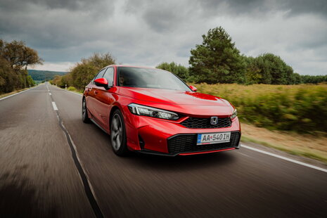 Nová Honda Civic e:HEV 2026 – evolúcia ikony s ešte väčšou radosťou z jazdy